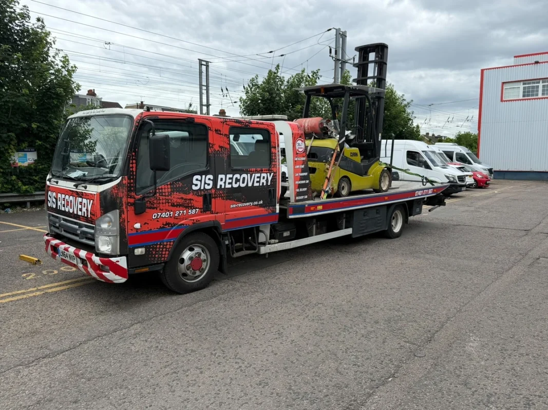 emergency forklift transport in bedfordshire
