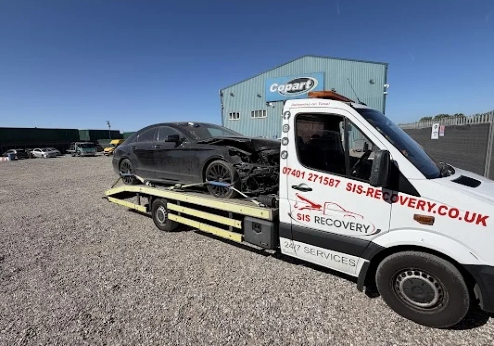 mercedes c-class transport from copart rochford to Leighton Buzzard