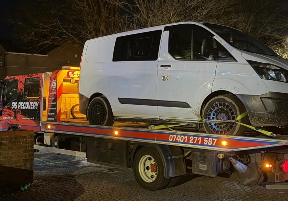 van transport from dunstable to milton keynes